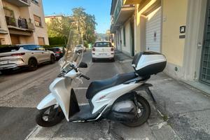 Honda SH 150i ABS 2022 – 30.000 km