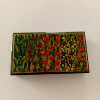 Scatola in legno laccato e dipinto