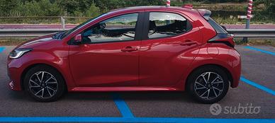 toyota yaris ibrida 
