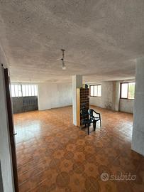 Cuneo - garage/magazzino 64 mq + cantina 22mq