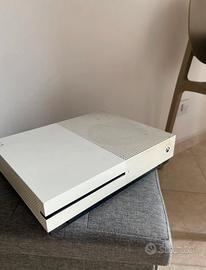 Xbox one s con cavi