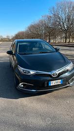 Toyota Auris 1.6 d4d Lounge - 2016