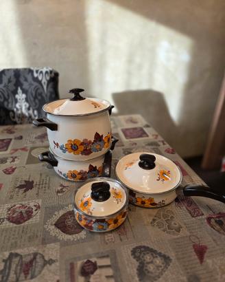 Set Pentole Vintage Westen Bassano – Smalto Florea