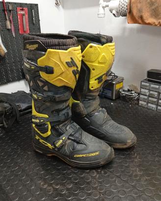 Stivali motocross TCX e Alpinestar