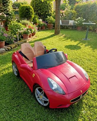 Ferrari elettrica per bambini - 2 posti