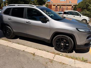 Jeep cherokeee