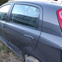 Fiat grande punto e  ford focus  sw  2008
