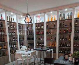 Lounge bar ampio rifinito agro aversano