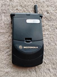 Mitico cellulare Motorola StarTac anni 90'