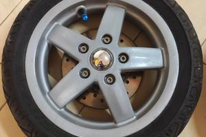 cerchi vespa lx