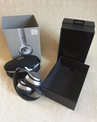 CUFFIE solo2 BEATS by Dr. Dre SPACE grey WIRELESS