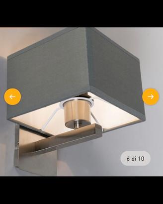 Lampada a parete con paralume grigio quadrato