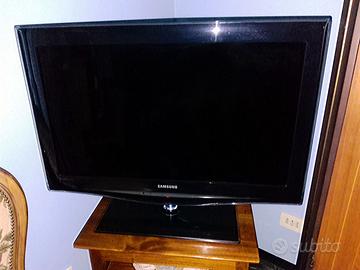 SAMSUNG 32 POLLICI LCD TV full HD