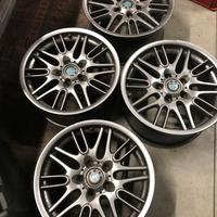 4 cerchi in lega da 17 pollici per BMW e46