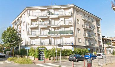Bilocale con garage a Arcore