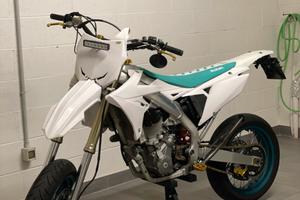Suzuki motard 450