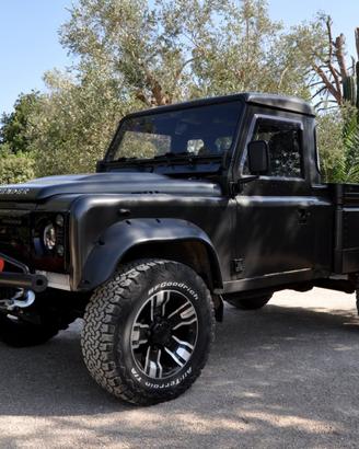 Land Rover Defender 110
