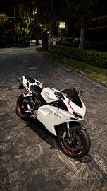 Ducati 848