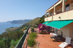 Acciaroli casa con terrazzo SUPERPROMO 1-10 agosto