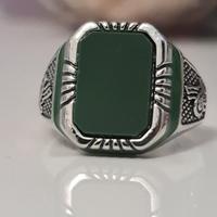 Anello Uomo Con Pietra Di Onice Verde Rettangolare
