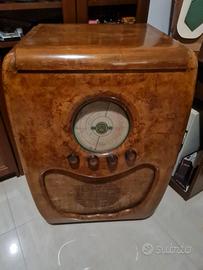 Radio giradischi d'epoca