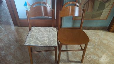 2 sedie in legno 