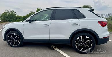 Audi Q3 35 TDI S Tronic-Virtual Cockpit Plus