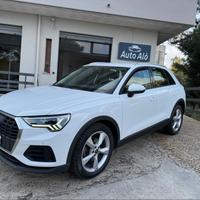 Audi Q3 2.0 TDI - CERCHI 19 - MATRIX LED- 2022