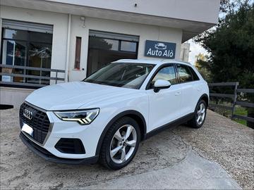 Audi Q3 2.0 TDI - CERCHI 19 - MATRIX LED- 2022