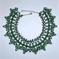 girocollo ricamo, perline Swarovski 