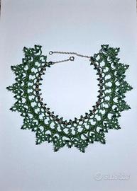 girocollo ricamo, perline Swarovski 