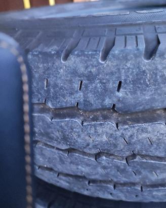 Pneumatici 215/70 R 15