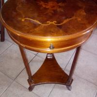 Tavolinetto vintage in legno
