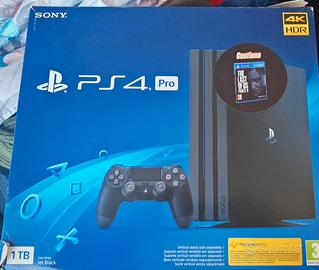 Playstation 4 Pro 1TB + 2 Joypad + 5 giochi 