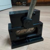 cesoia per barre Din