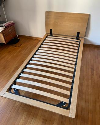 Letto singolo con testiera MUJI