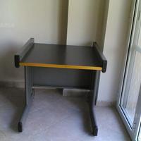Tavolo porta PC - marca Trau
