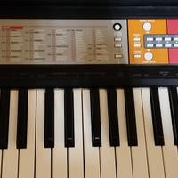 pianola Yamaha PSR F50