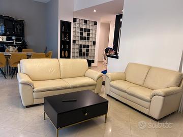 Copia divani Chateau D’ax in vera pelle