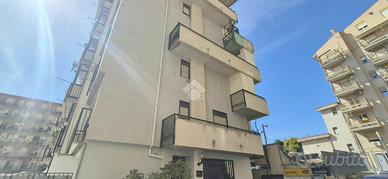MONOLOCALE A MONREALE