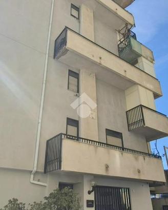 MONOLOCALE A MONREALE