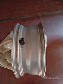 4 cerchi in lega Land Rover  19 "+ 4 GOMME OMAGGIO