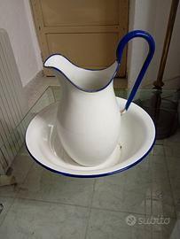 Bacinella con brocca