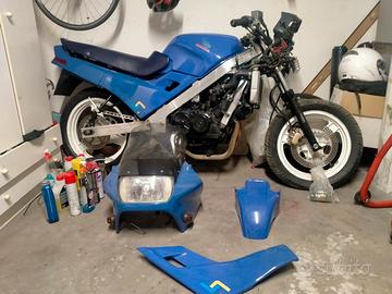Vfr 750 rc24 1986 pezzi di ricambio 