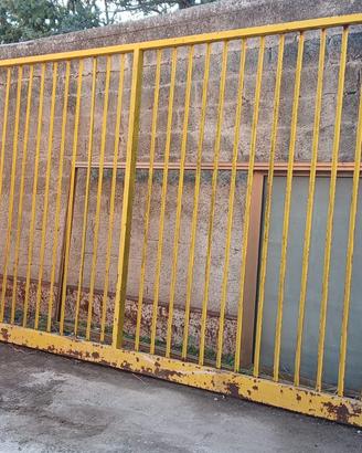 cancello scorrevole €600,00 tratt.