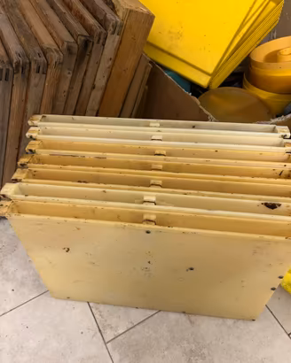 Materiale per apicoltori