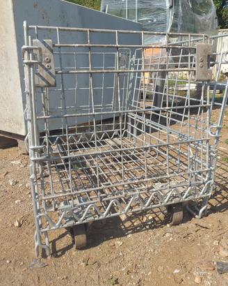 Cassette pieghevoli movibili con ruote