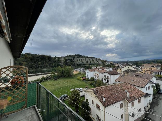 5 LOCALI ULTIMO PIANO CON VISTA PANORAMICA A BELLU