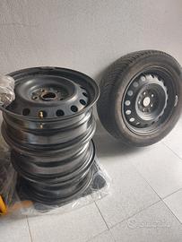 Cerchi originali toyota 16" con pattane e bulloni