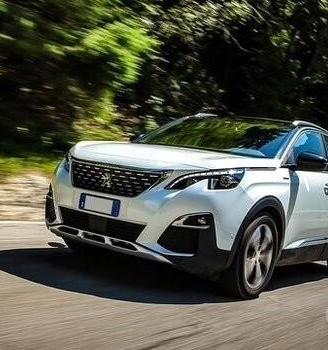Peugeot 3008 suv 2018 ricambi